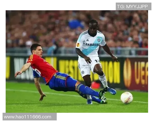 卡塞米罗的足球之路:从巴西小将到欧洲顶级中场的蜕变与成就 卡塞米罗的足球之路:从巴西小将到欧洲顶级中场的蜕变与成就