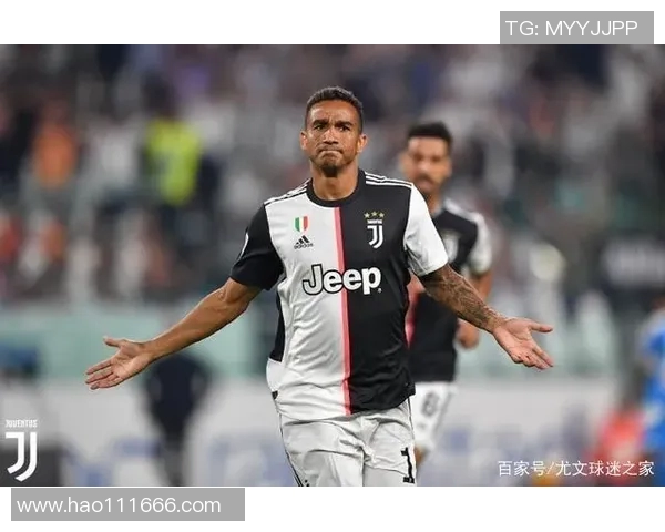 达尼洛在足球场上的精彩表现与职业生涯的辉煌历程分析