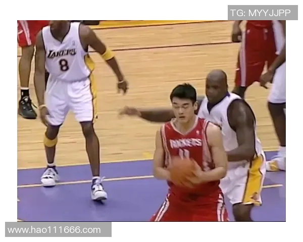 奥尼尔与姚明的巅峰对决:巨人之战的传奇故事与影响 奥尼尔与姚明的巅峰对决:巨人之战的传奇故事与影响