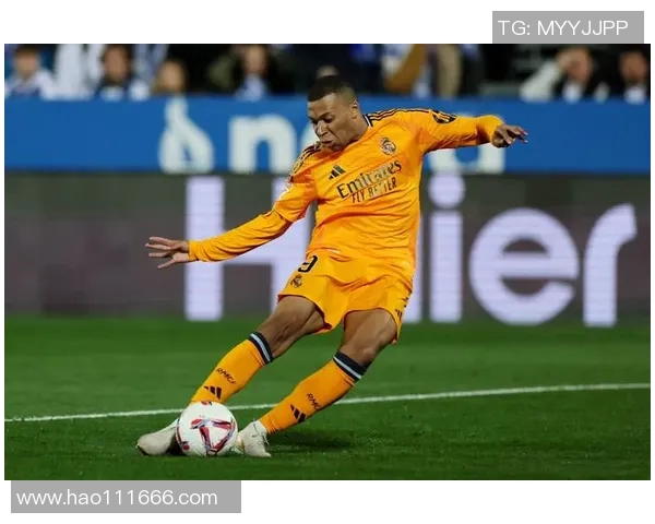 权威发布:最新足球状态实力榜单揭晓各队表现与排名分析 权威发布:最新足球状态实力榜单揭晓各队表现与排名分析