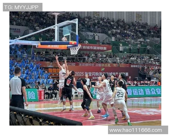 杭州篮球队在邀请赛中的灵活性表现分析与战术探讨